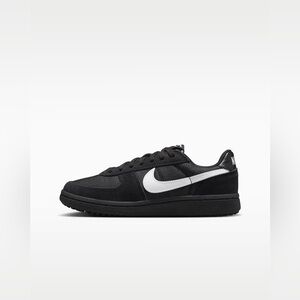Nike Field General 'Ref' Kids' Shoes NWOT Size 5Y